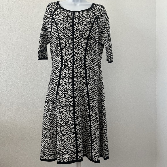 Karl Lagerfeld A-Line Fit & Flare Sweater Dress Black/White, Sz: M (b34) - Picture 1 of 6
